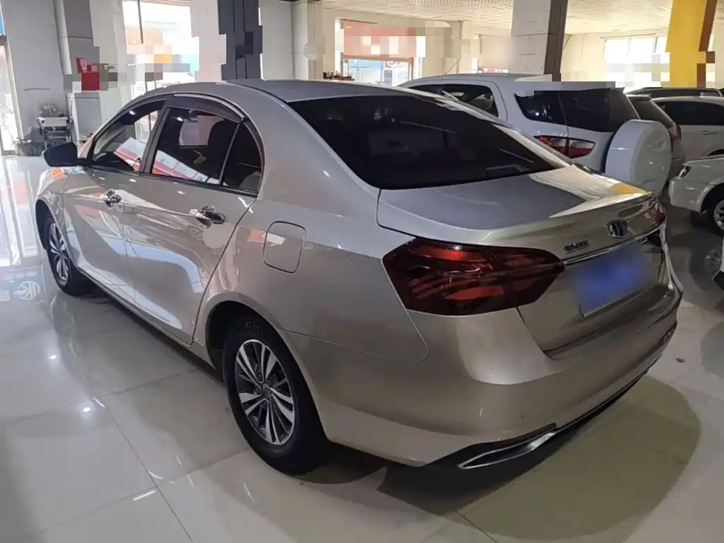 Geely Emgrand — миниатюра 5