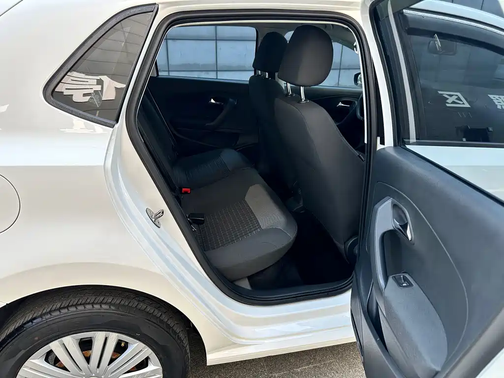 Volkswagen Polo — миниатюра 15
