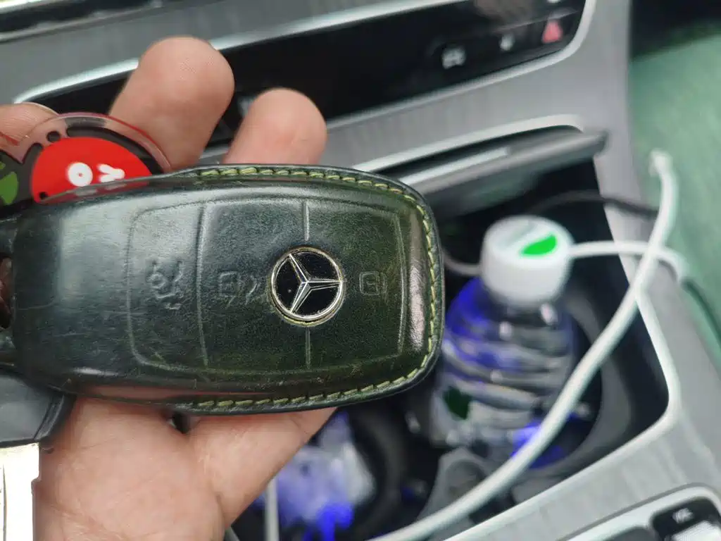 Mercedes-Benz E-Class — миниатюра 12