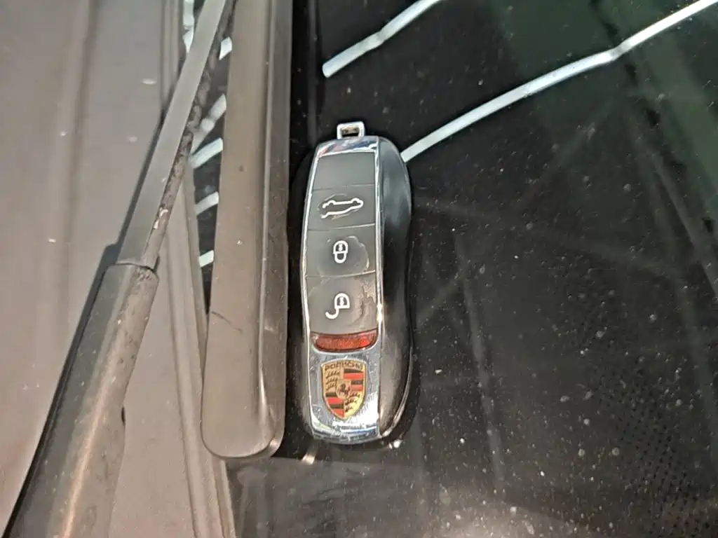Porsche Macan — миниатюра 9