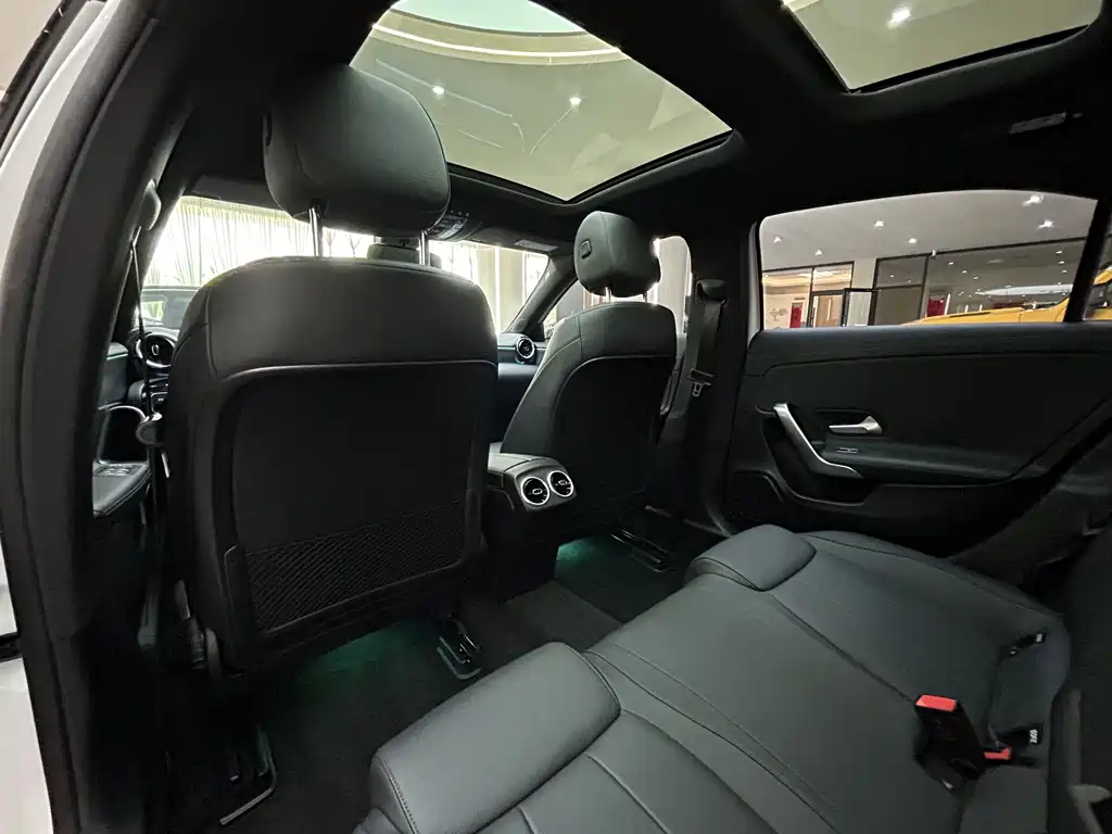 Mercedes-Benz A-Class — миниатюра 14