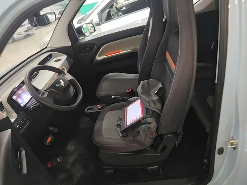 Wuling MINIEV — миниатюра 15