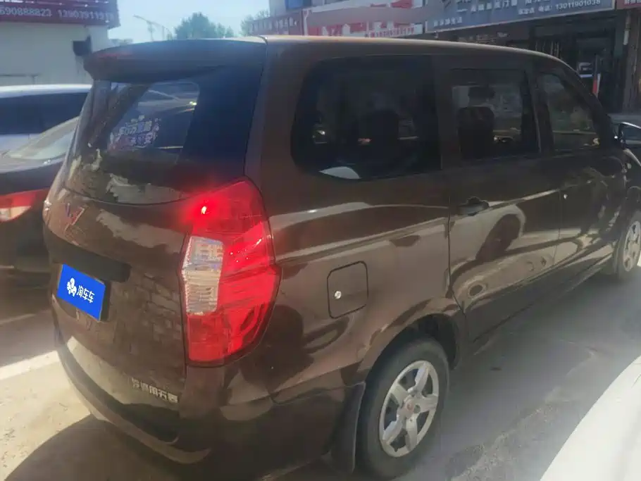 Wuling Hongguang — миниатюра 3