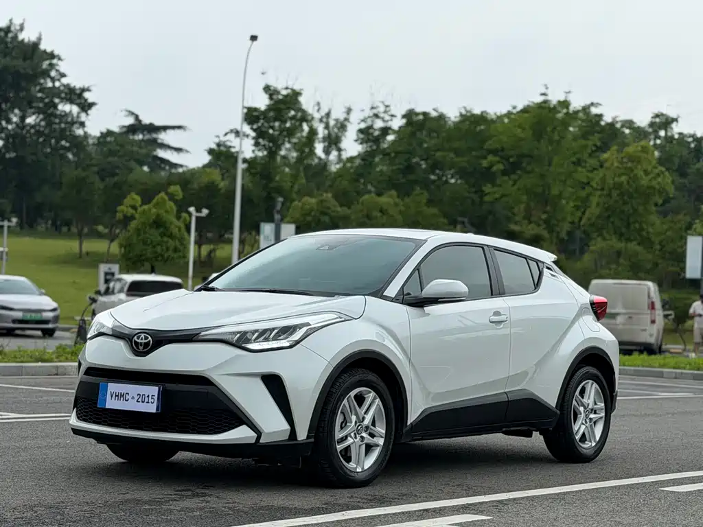 Купить Toyota C-HR