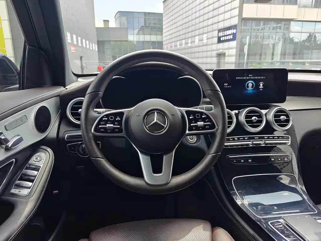 Mercedes-Benz GLC — миниатюра 11