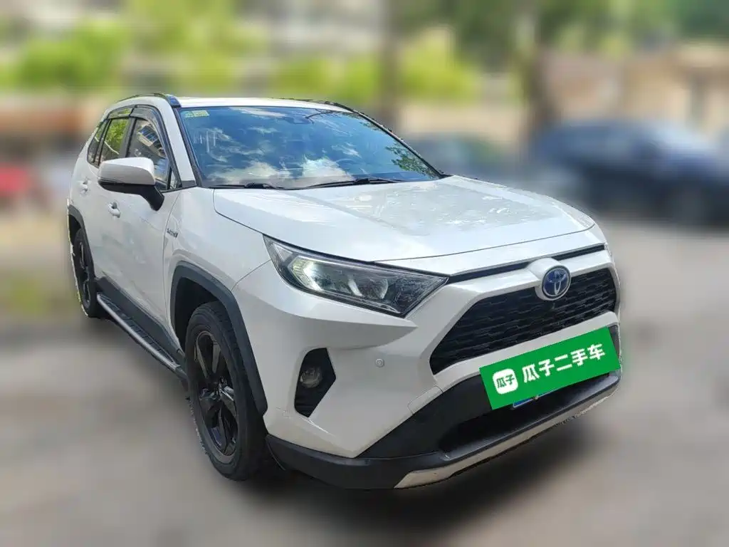 Toyota RAV4 — миниатюра 24