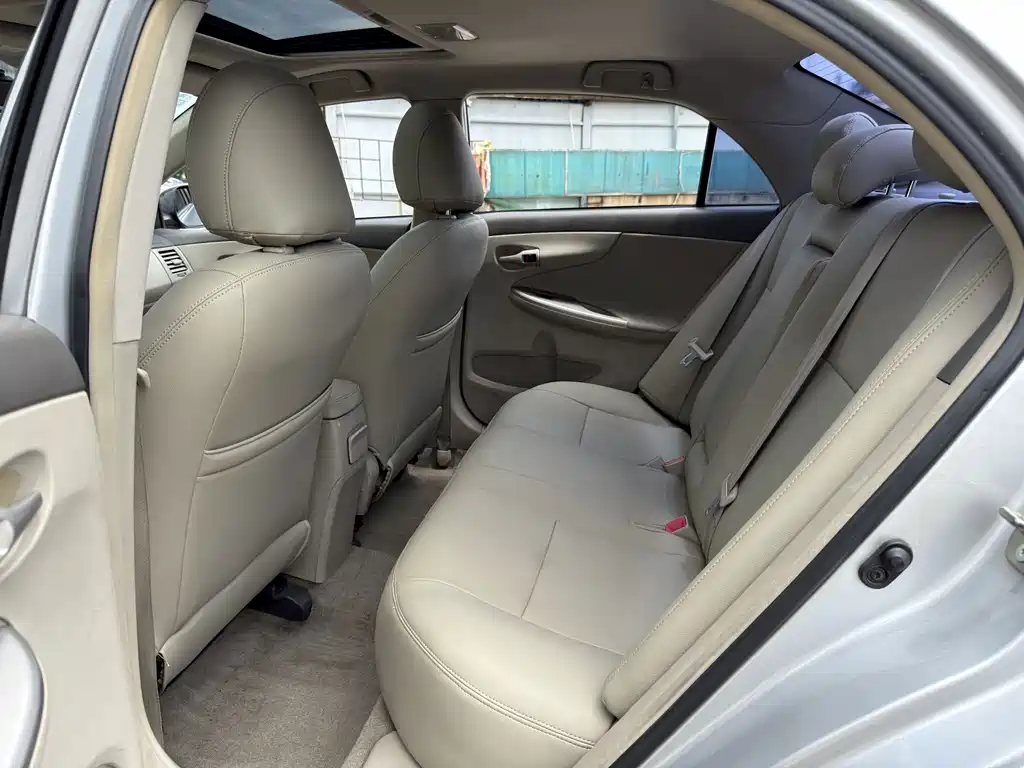 Toyota Corolla — миниатюра 10