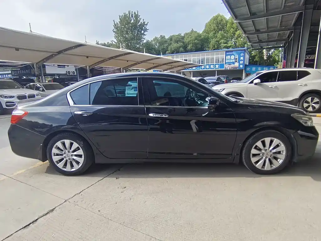 Honda Accord — миниатюра 5