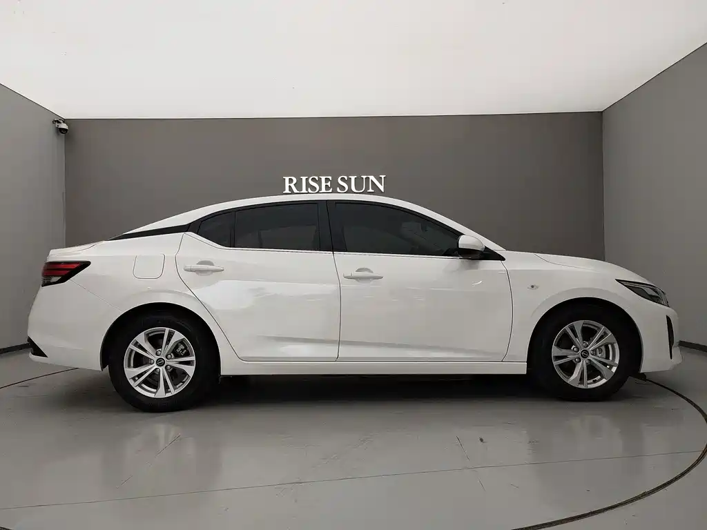 Nissan Sylphy — миниатюра 4