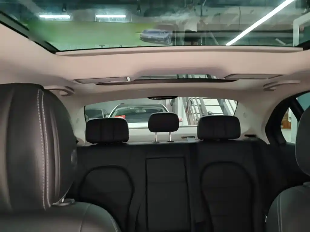 Mercedes-Benz C-Class — миниатюра 18