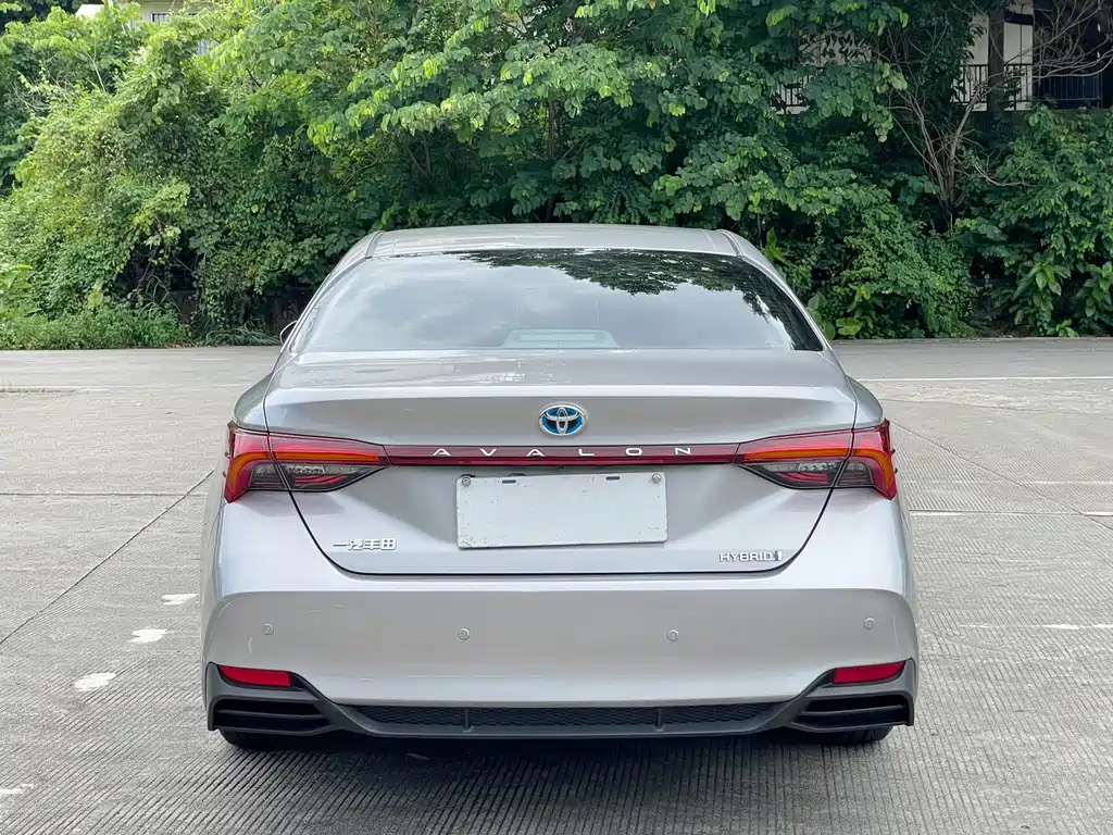 Toyota Avalon — миниатюра 12