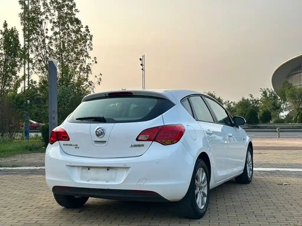 Buick Excelle — миниатюра 4