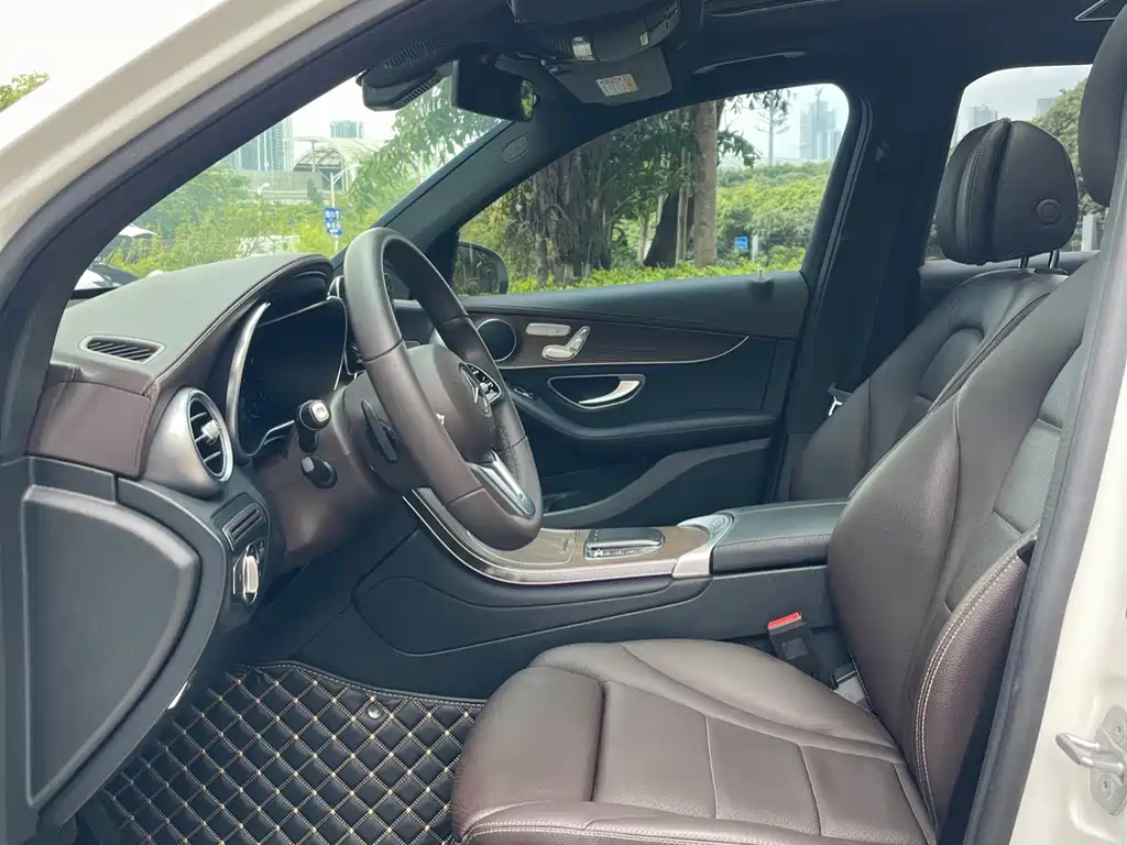 Mercedes-Benz GLC — миниатюра 8