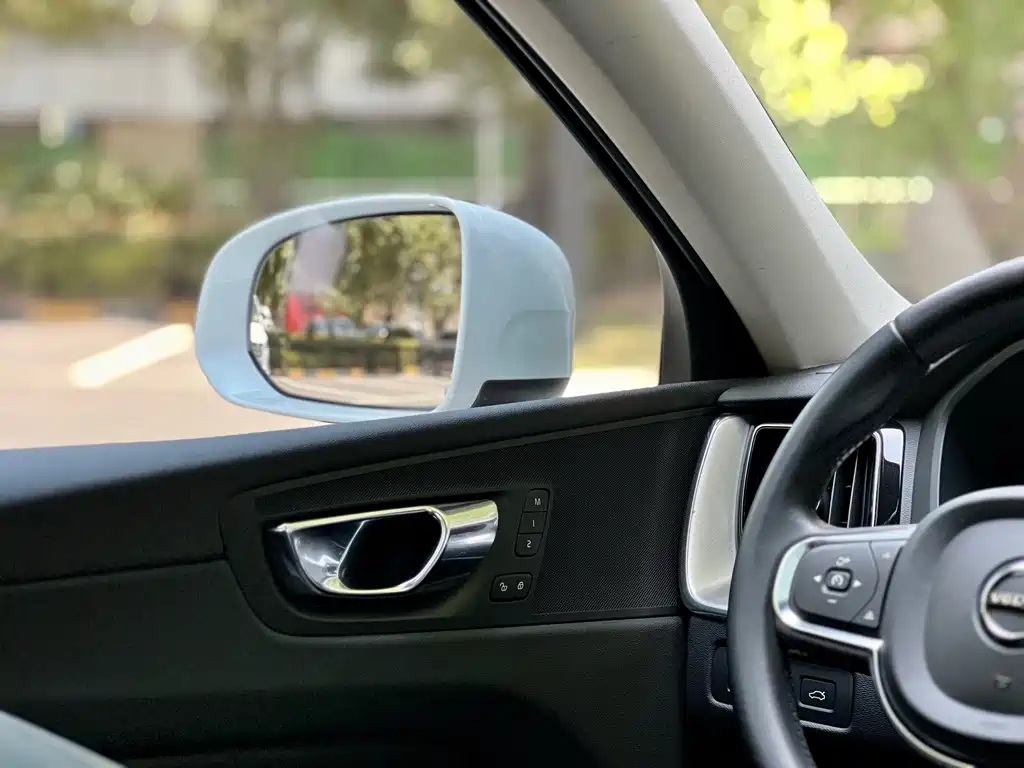 Volvo XC60 — миниатюра 11