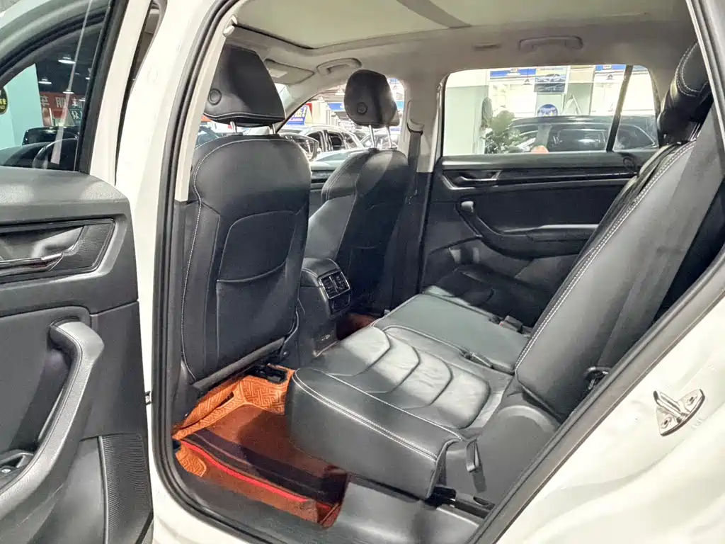 Skoda Kodiaq — миниатюра 9