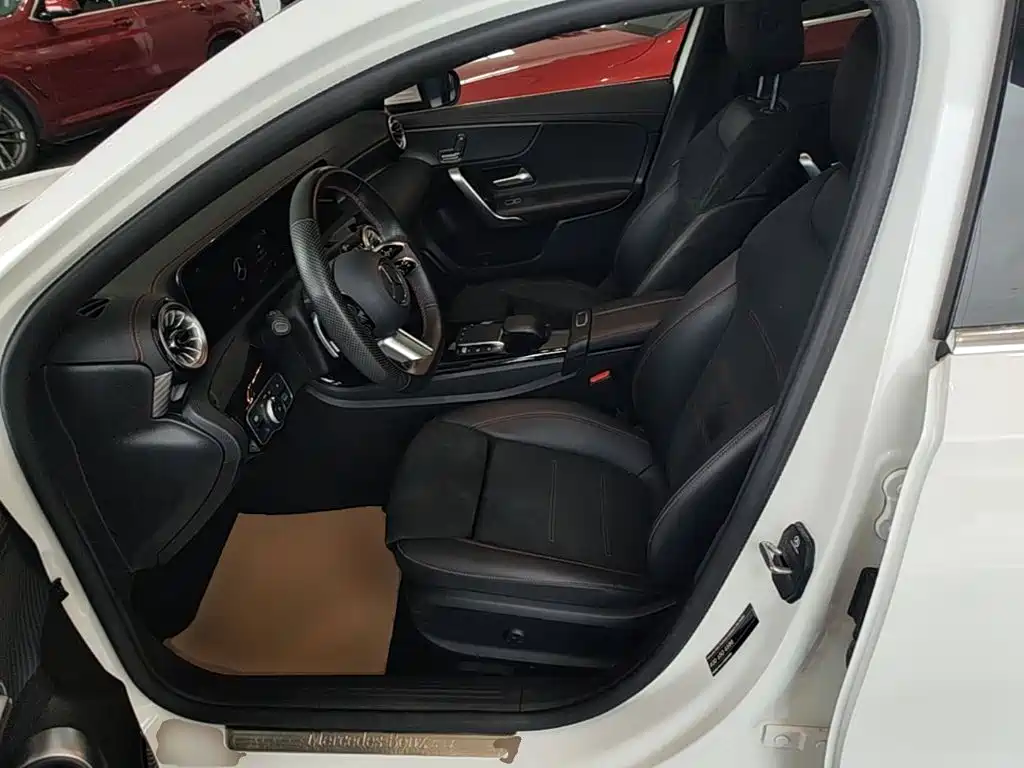 Mercedes-Benz A-Class — миниатюра 15