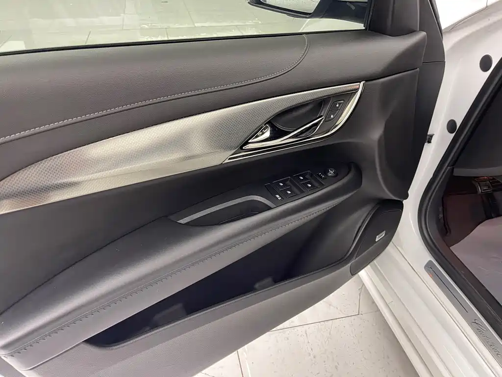 Cadillac ATS-L — миниатюра 7