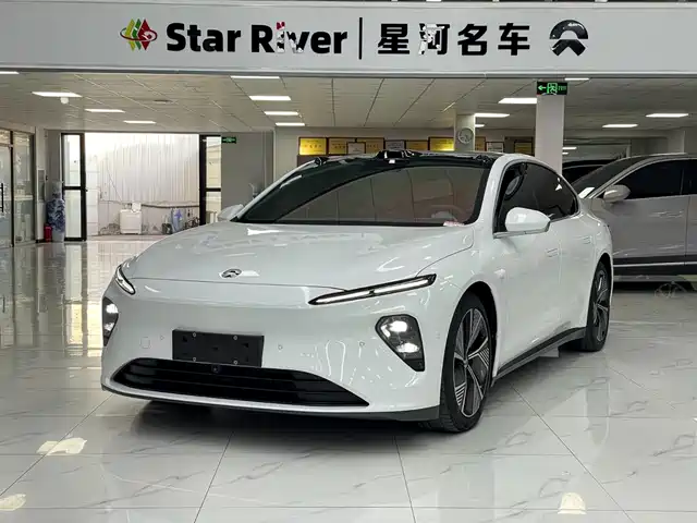 NIO ET7