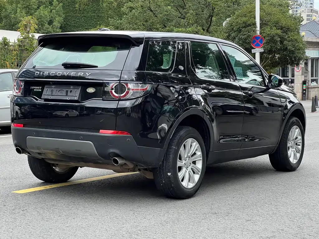 Land Rover Discovery Sport — миниатюра 7