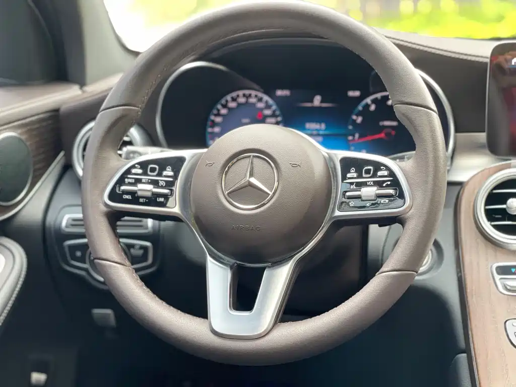 Mercedes-Benz GLC — миниатюра 23