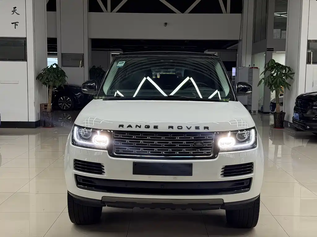 Land Rover Range Rover — миниатюра 2