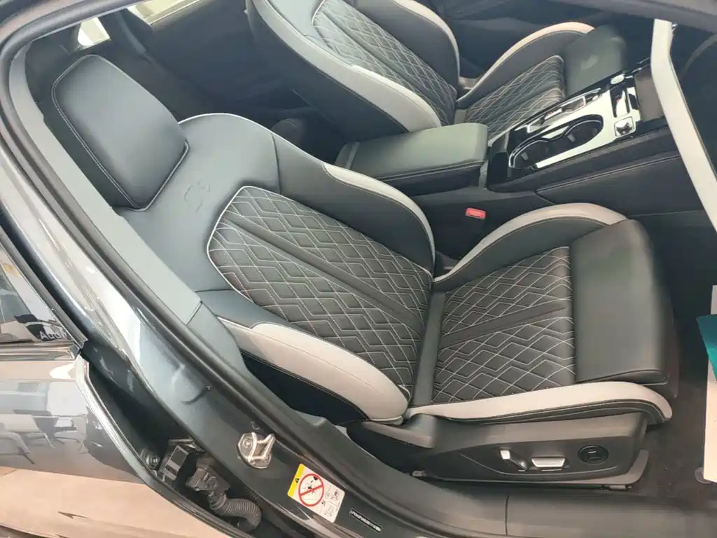 Audi A5L — миниатюра 25