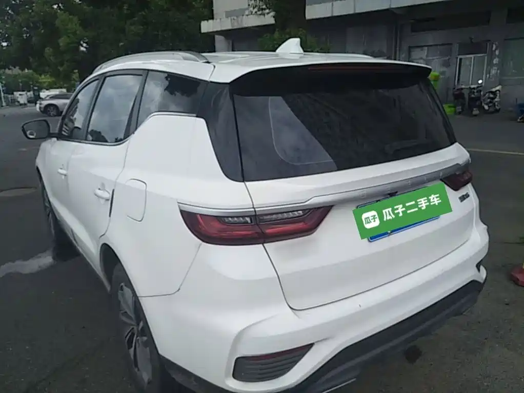 Geely Vision X6 — миниатюра 5