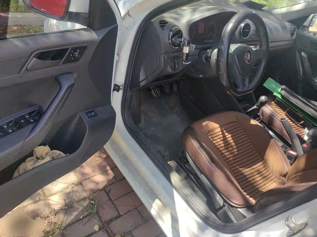 Volkswagen Jetta — миниатюра 12