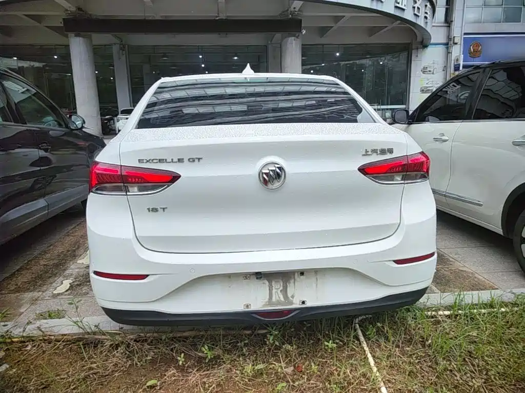 Buick Excelle — миниатюра 6
