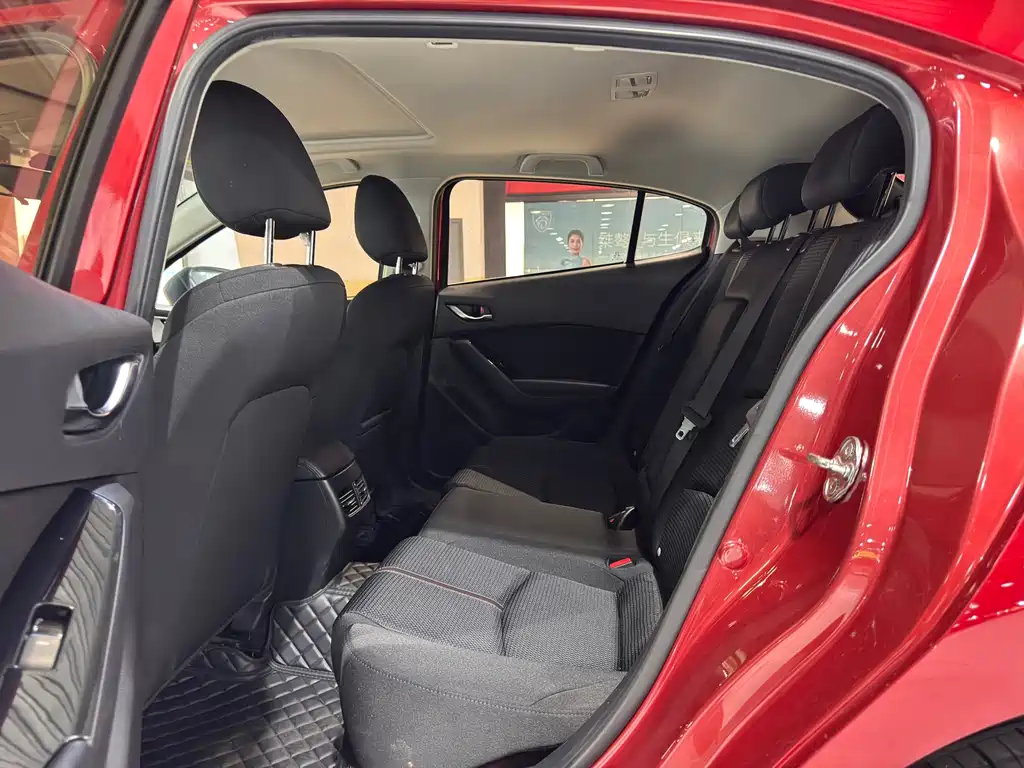 Mazda 3 Axela — миниатюра 8
