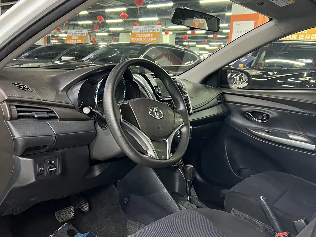 TOYOTA YARIS L ZHIXUAN