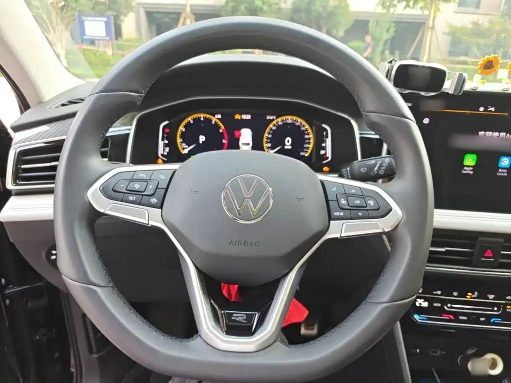 Volkswagen Tiguan L — миниатюра 3
