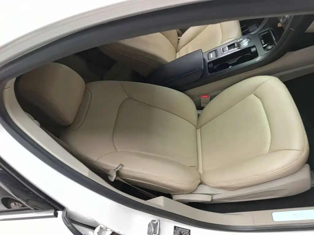 Ford Mondeo — миниатюра 25