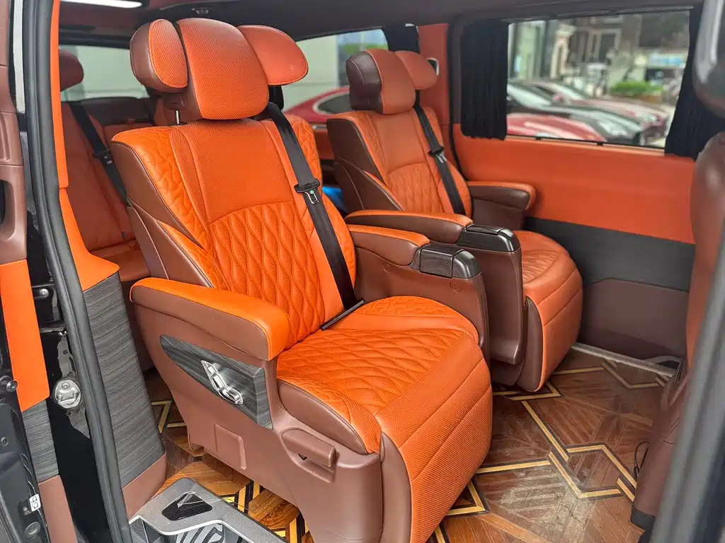 Mercedes-Benz V-Class — миниатюра 14