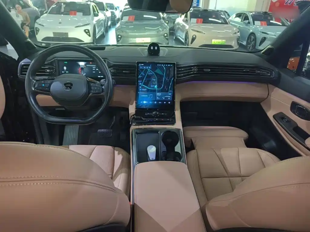NIO ES8 — миниатюра 10