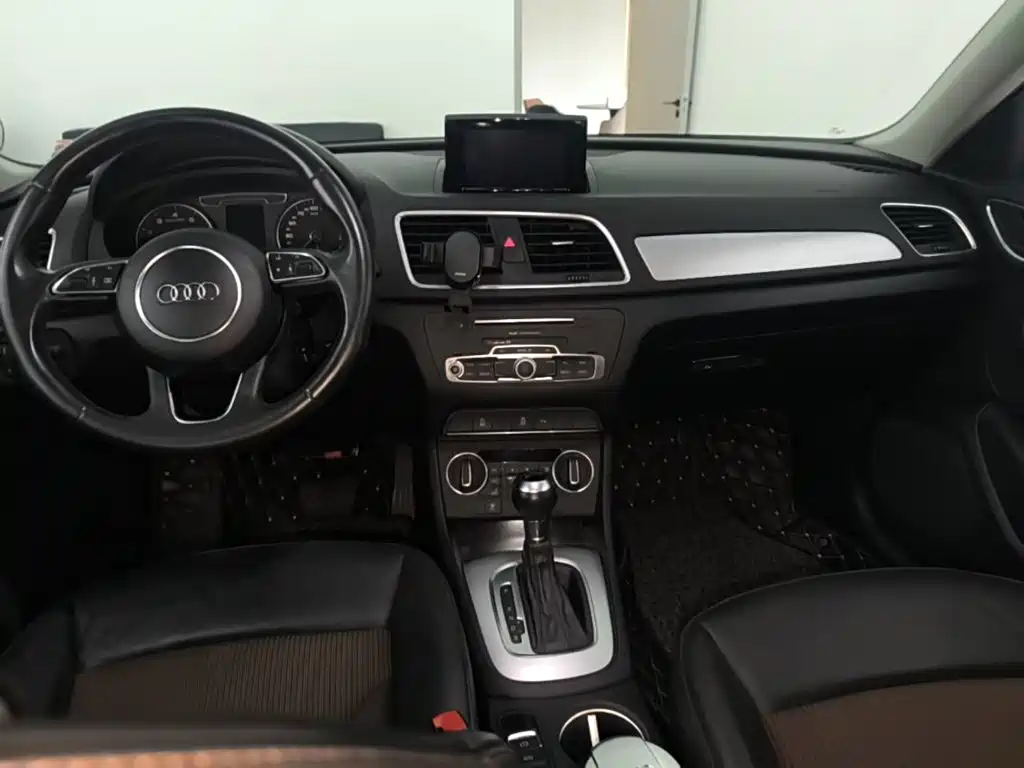 Audi Q3 — миниатюра 10