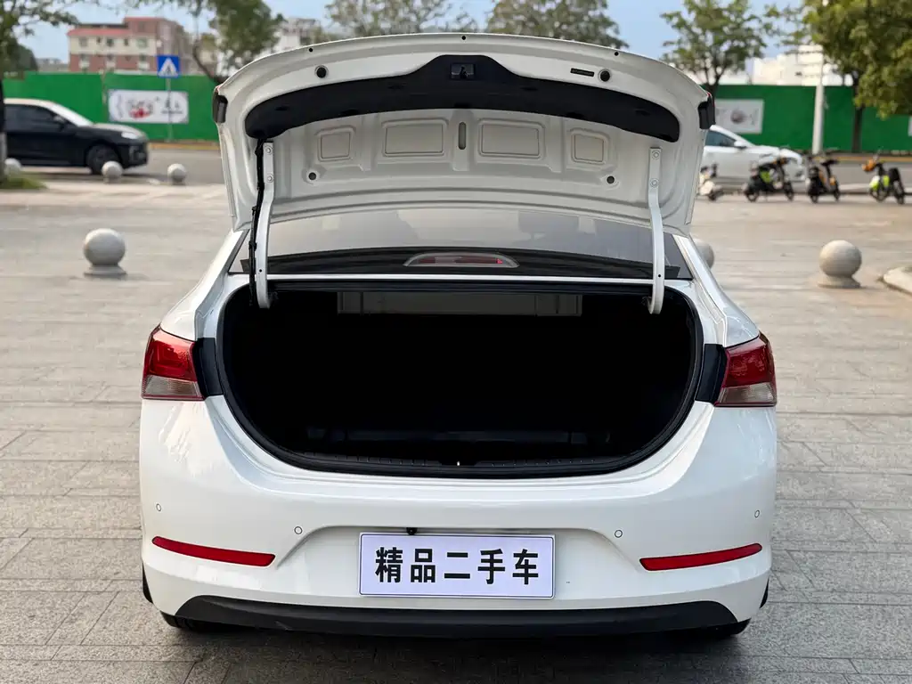 Hyundai Verna — миниатюра 21