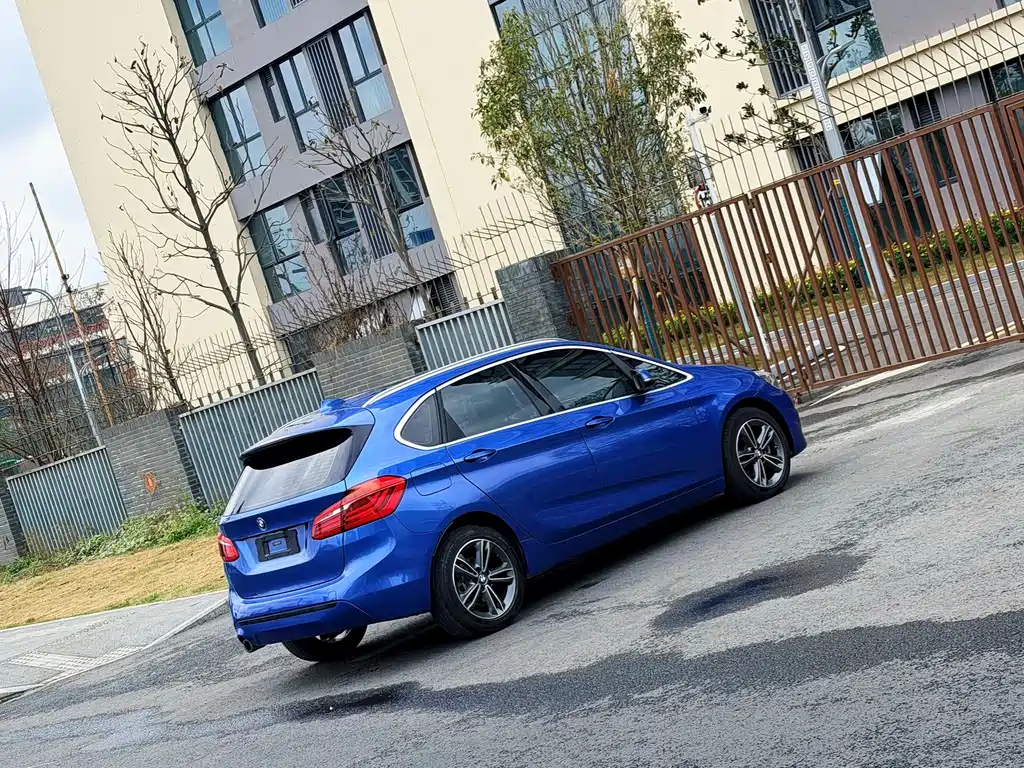 BMW 2 Series Active Tourer 218i Premium Type Sport Package, фото 7