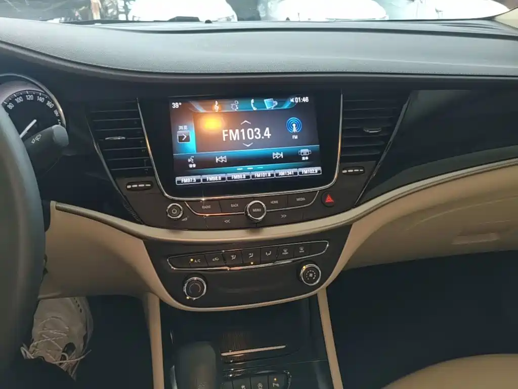 Buick Verano — миниатюра 13