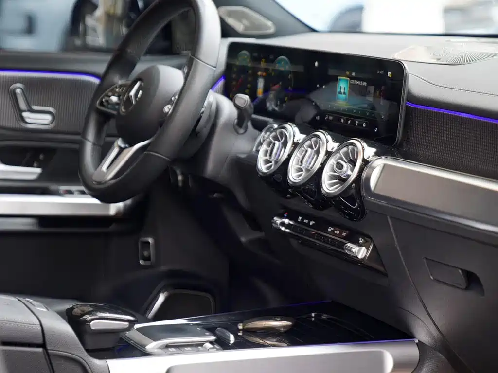 Mercedes-Benz GLB — миниатюра 14
