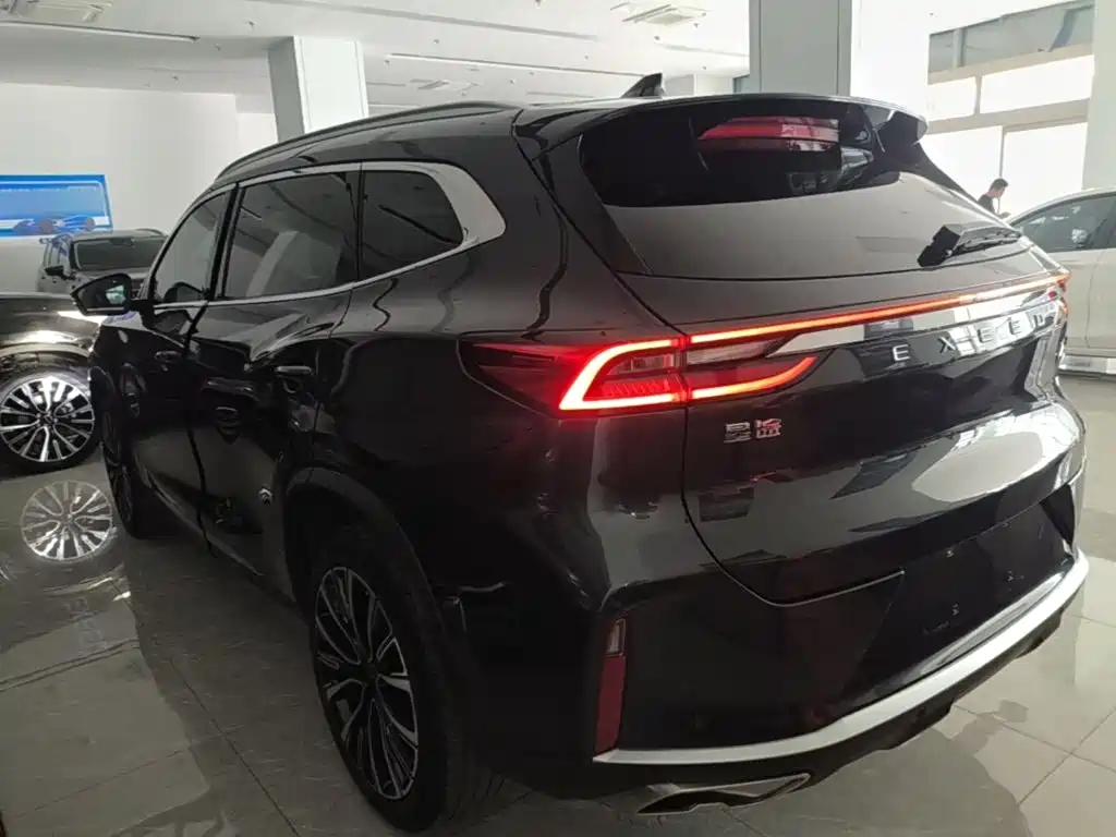 Exeed Lingyun — миниатюра 5