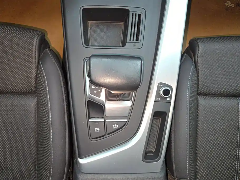 Audi A4L — миниатюра 16