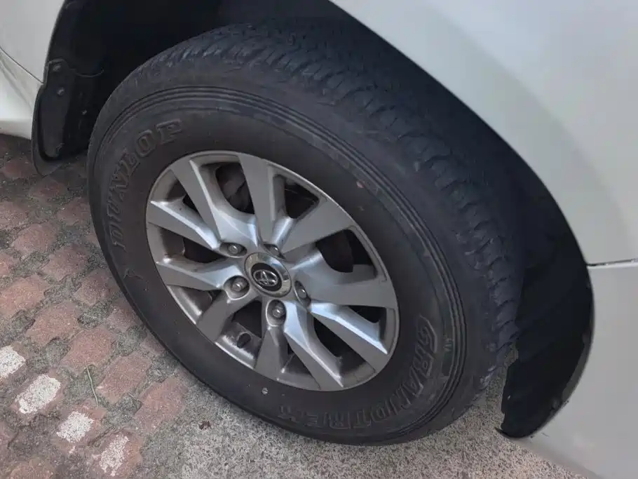 Toyota Land Cruiser — миниатюра 6