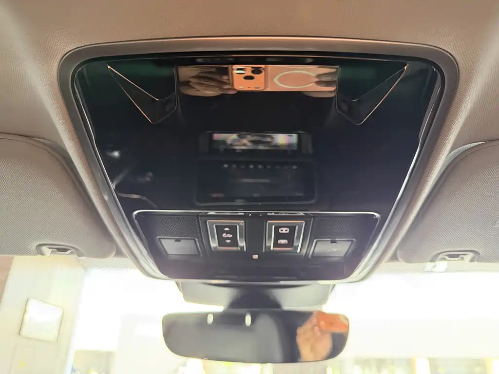 Land Rover Sport — миниатюра 10