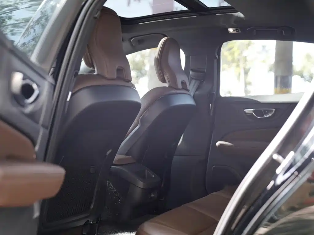 Volvo S60 — миниатюра 7