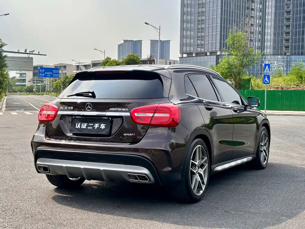 Mercedes-Benz GLA AMG — миниатюра 2