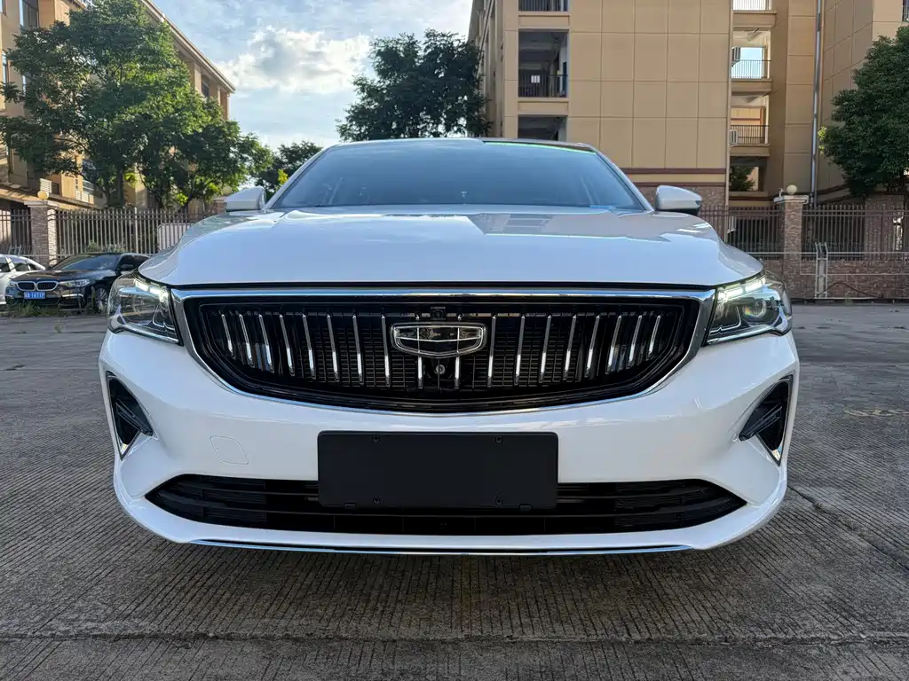 Geely Emgrand — миниатюра 2