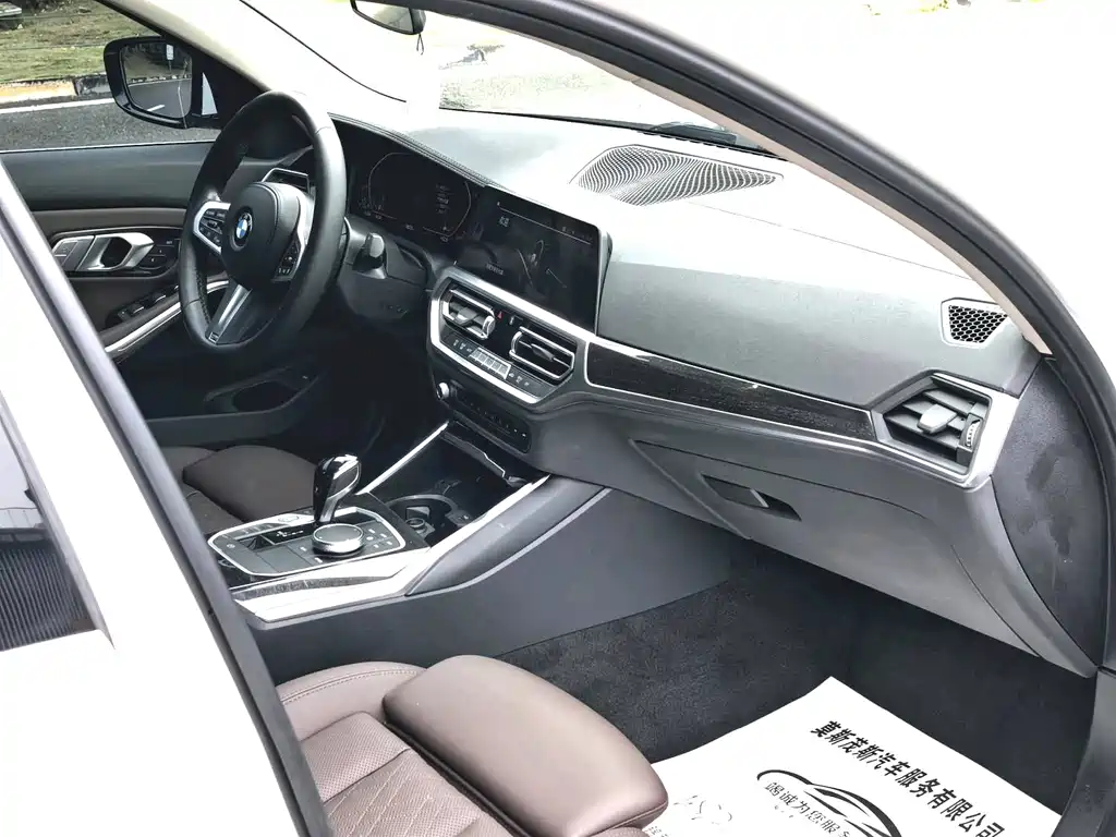 BMW 3 Series — миниатюра 9