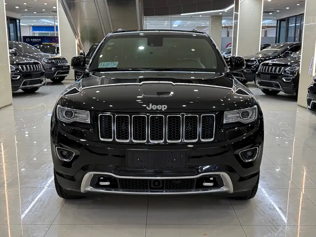 Jeep Grand Cherokee (Import) — миниатюра 2