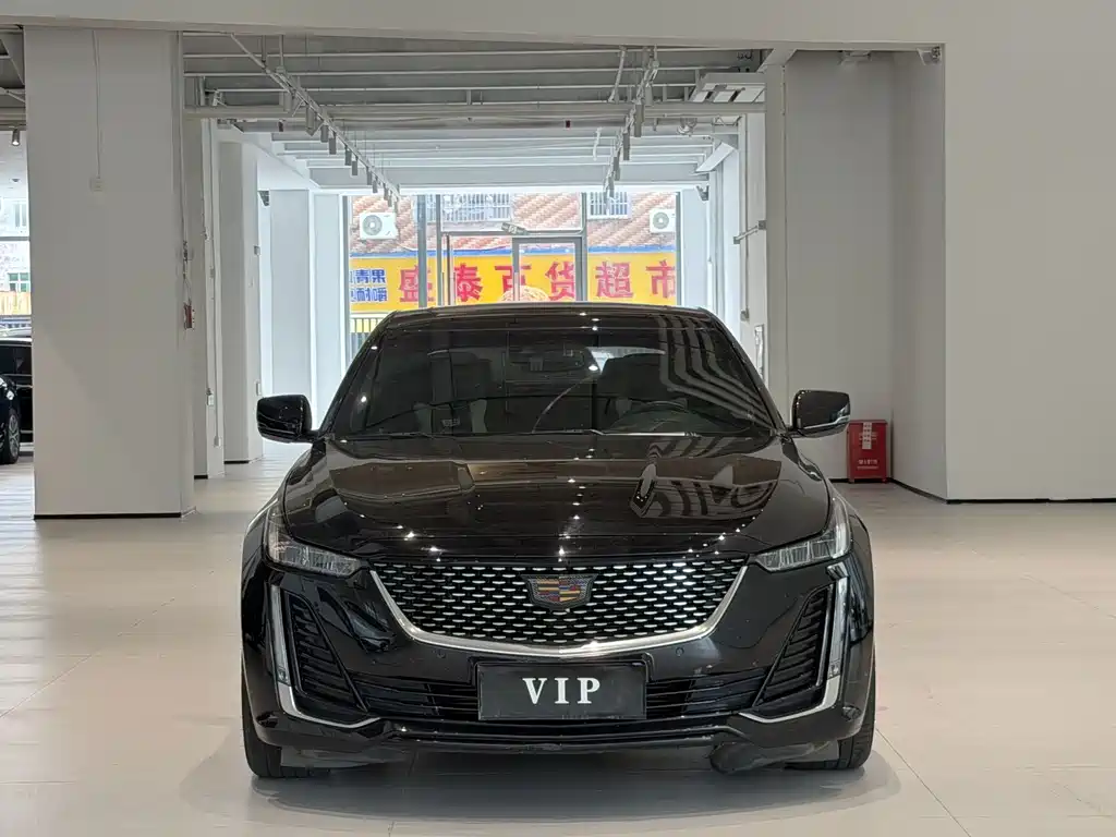 Cadillac CT5 — миниатюра 2